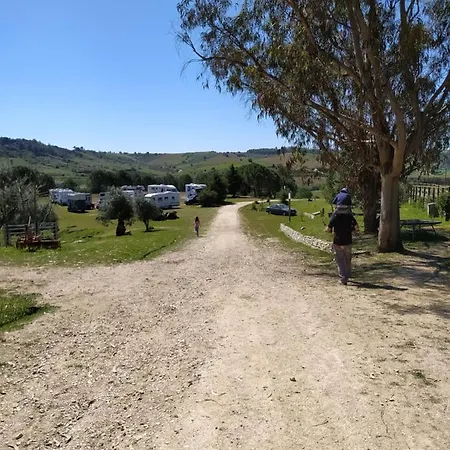 Herdade Da Hera Farm stay *