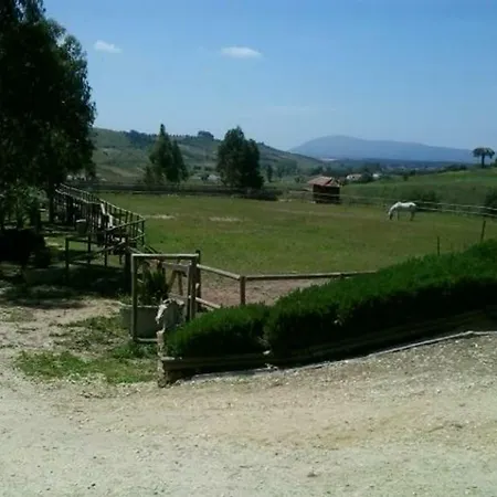 Herdade Da Hera בית חווה